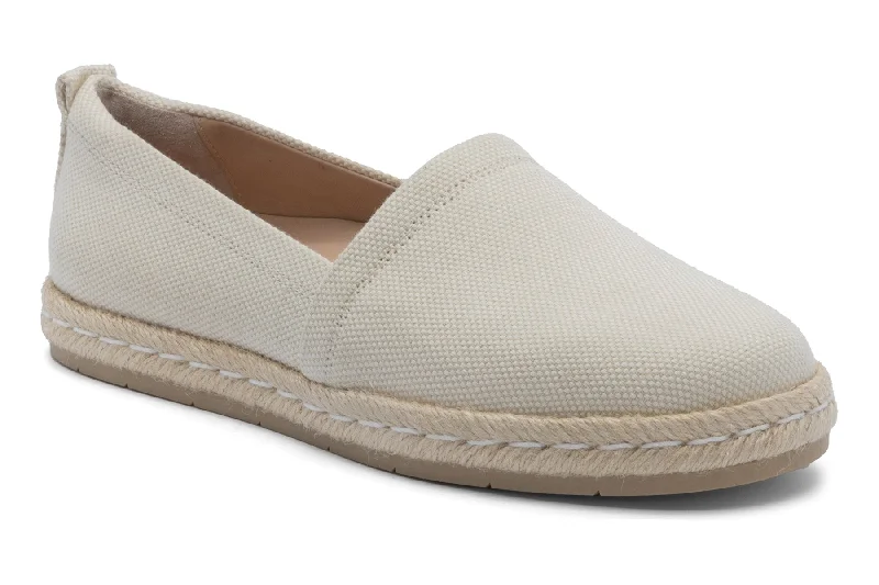 Women's casual shoes in red for a pop of colorIsle Slip On