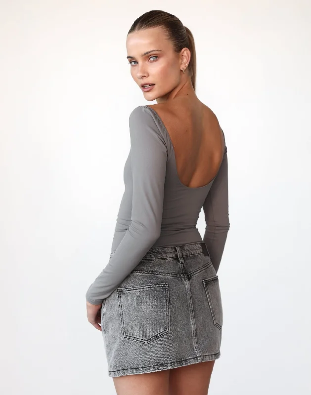 Ruffled Bodysuits with a Playful and Feminine TouchMonae Long Sleeve Bodysuit (Grey) Ruffled Bodysuits with a Playful and Feminine TouchMonae Long Sleeve Bodysuit (Grey)